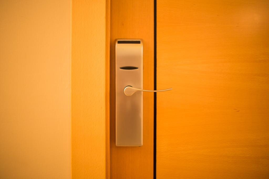 Sanlúcar la Mayor Hostal Albero By Eme Hoteles מראה חיצוני תמונה