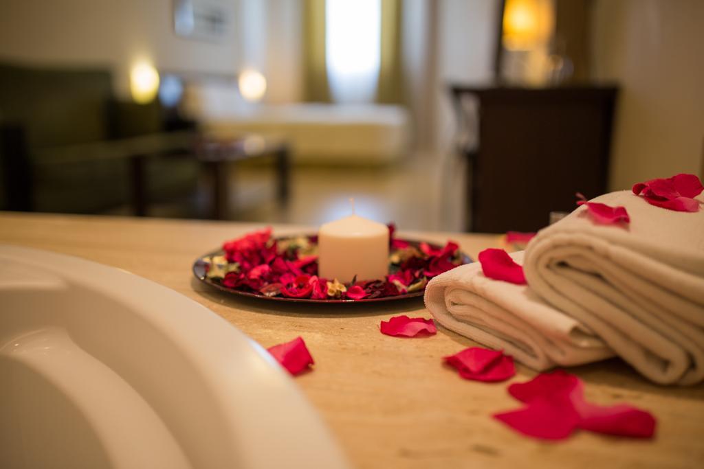 Sanlúcar la Mayor Hostal Albero By Eme Hoteles מראה חיצוני תמונה