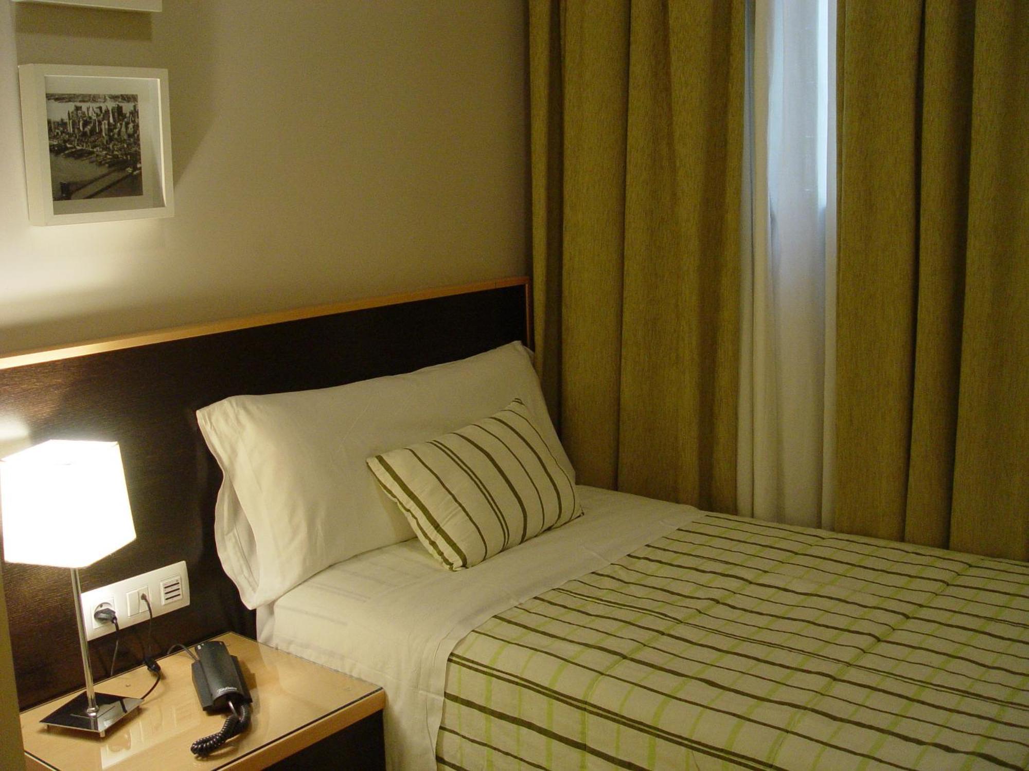 Sanlúcar la Mayor Hostal Albero By Eme Hoteles מראה חיצוני תמונה